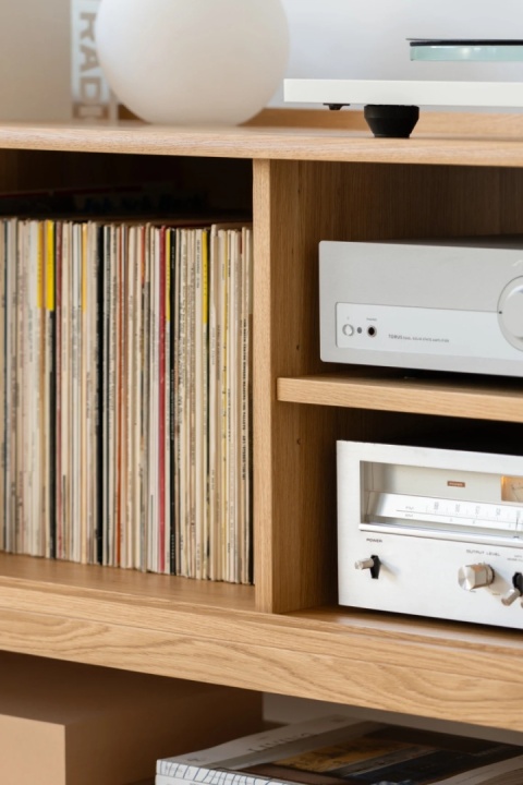 JAMM - szafka pod gramofon i płyty winylowe z litego drewna dębowego