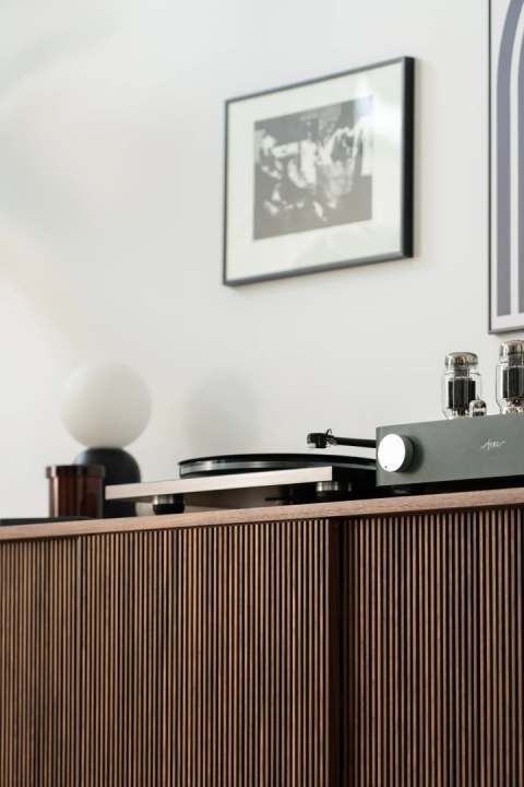 TONN 150 Szafka pod Gramofon i Płyty Winylowe Drewno Orzechowe