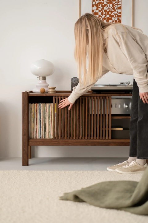 JAMM LOW 111 Szafka pod Gramofon i Płyty Winylowe Drewno Orzechowe