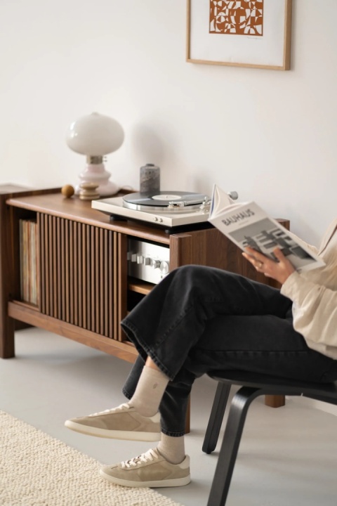 JAMM LOW 111 Szafka pod Gramofon i Płyty Winylowe Drewno Orzechowe